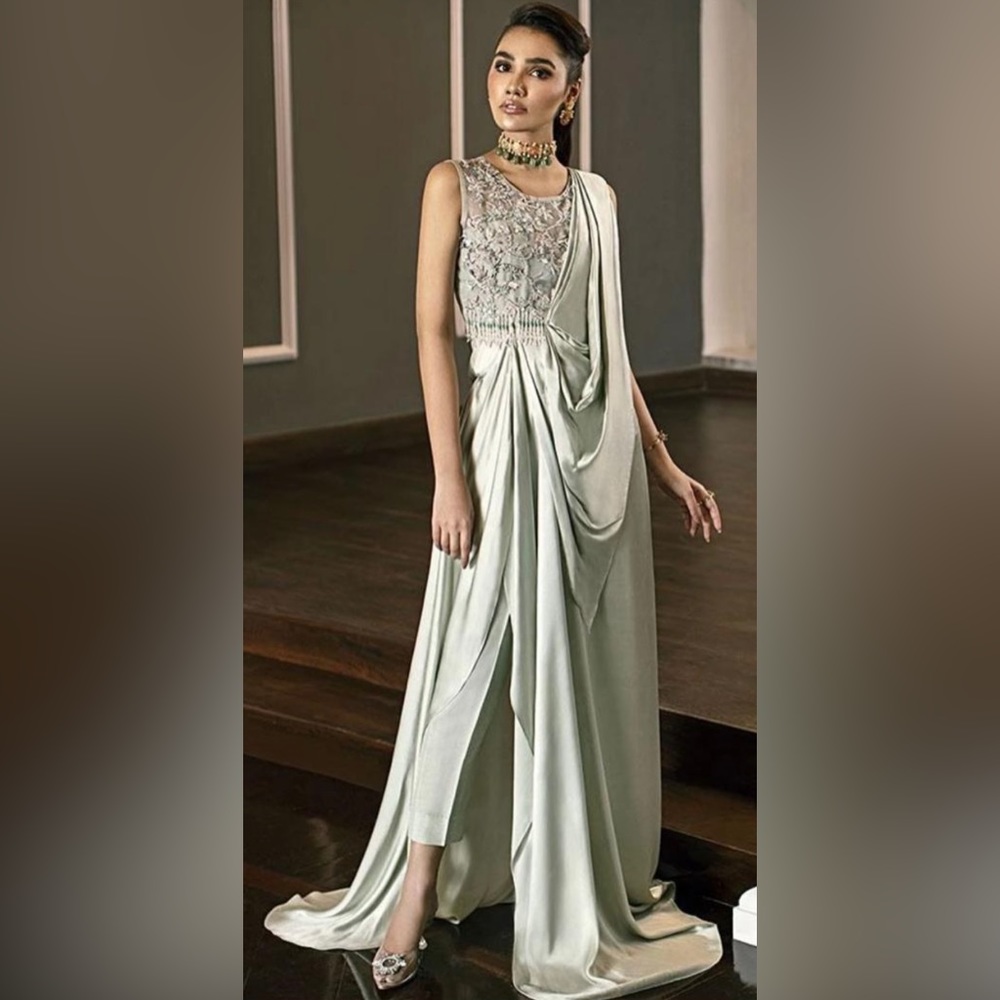 Pakistani Indian stylish outfit
